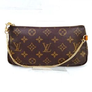 ❌SOLD❌ Authentic Louis Vuitton Accessory pouch Monogram miniPochette Accessoires